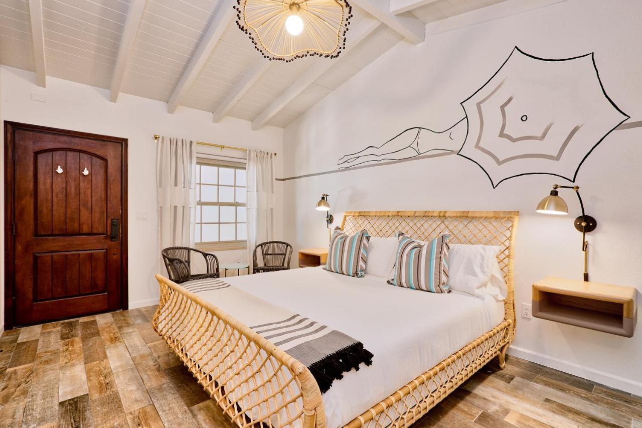 Dive Palm Springs Hotel Екстериор снимка