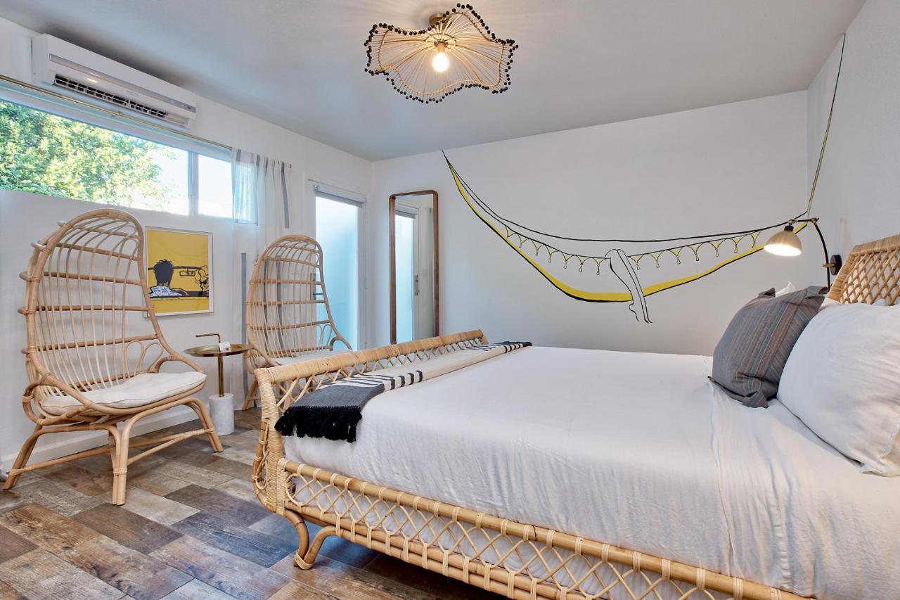 Dive Palm Springs Hotel Екстериор снимка